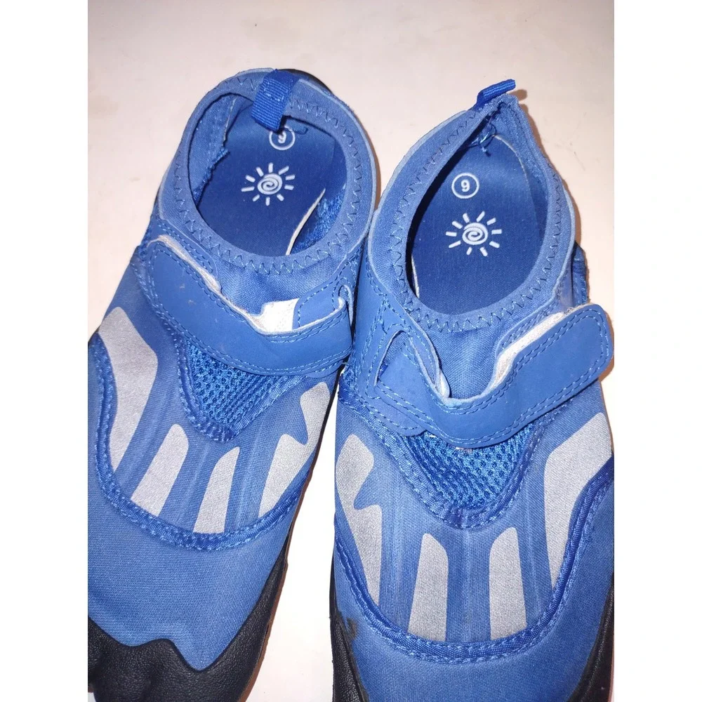 Blue Five Toe Water Shoes Kids Toddler Size 9 Barefoot Style Aqua Socks Sun Logo